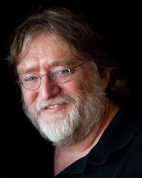 Gabe Newell .
